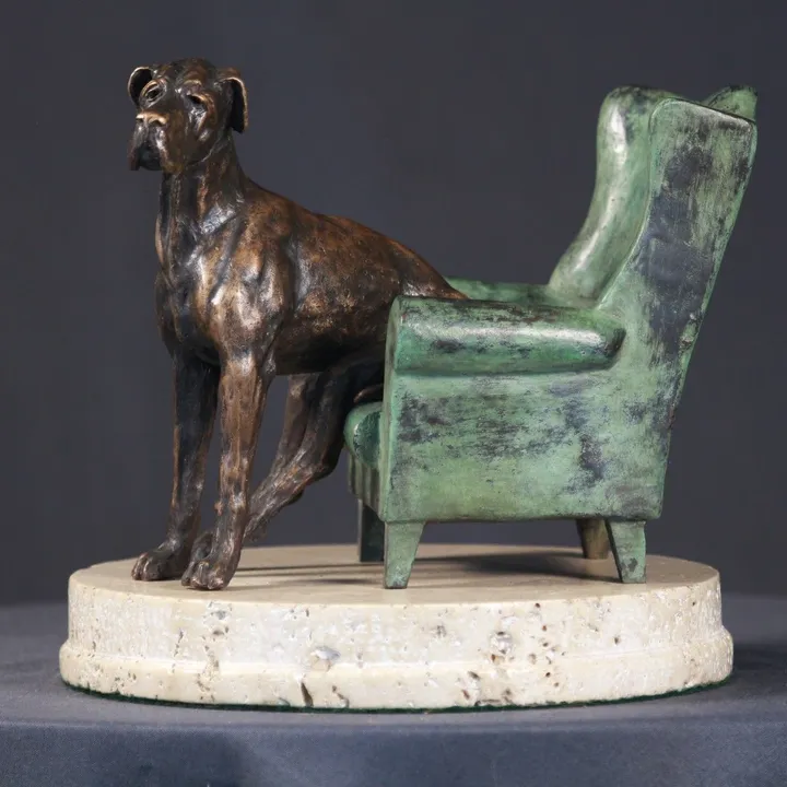 Rex and his chair, œuvre de Willem Botha