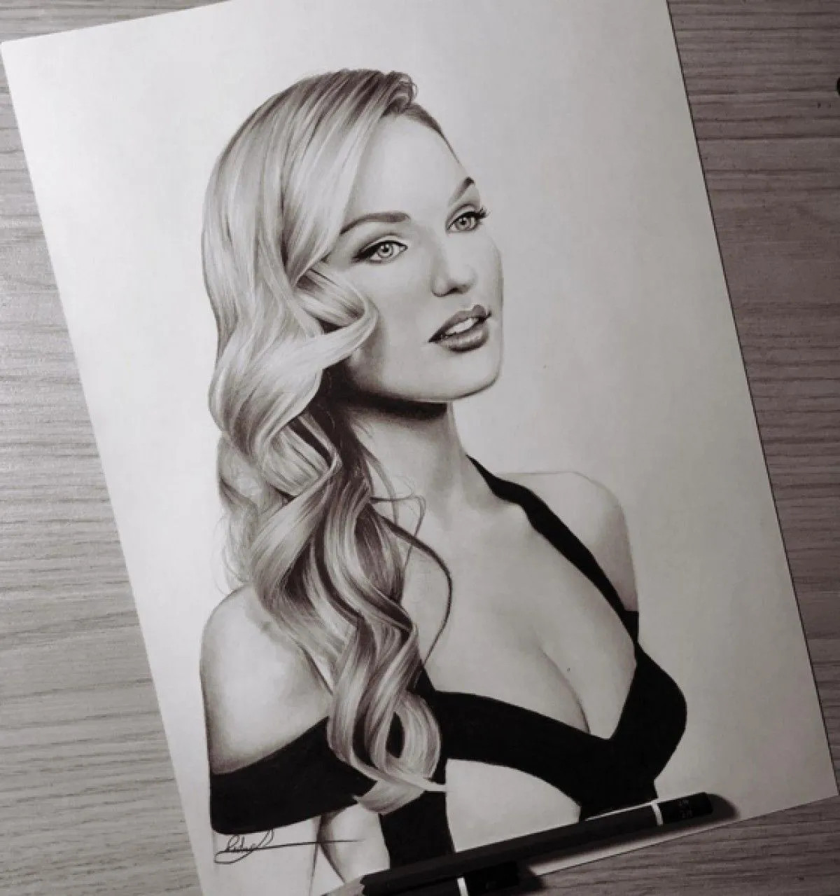i love this model, artwork by Mari mari