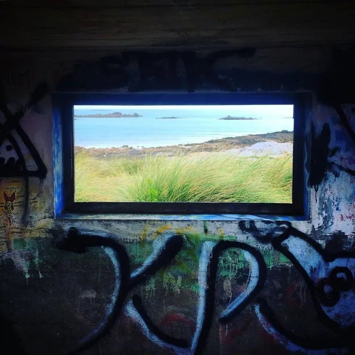 BunKEr, artwork by Milia Blkn
