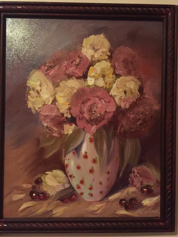Vase en pourcelain, artwork by Alucha Kaledina