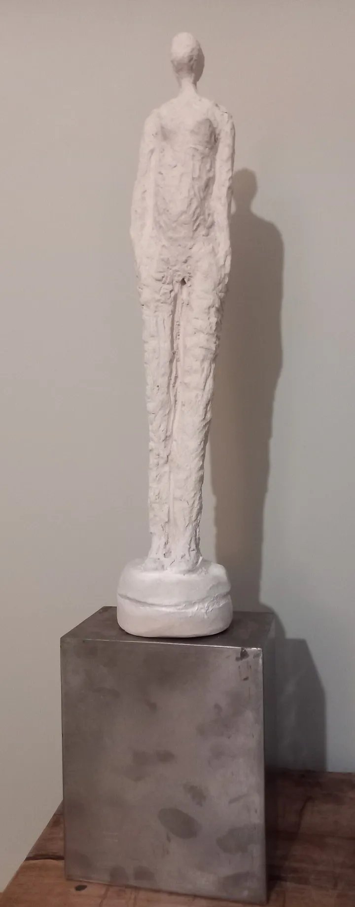 LA FEMME DEBOUT, œuvre de Régine Foulquier