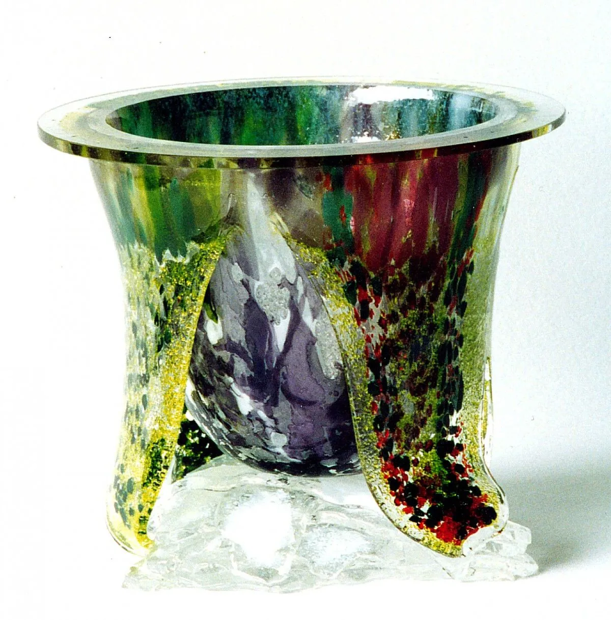 vessel I, artwork by Robert Emeringer