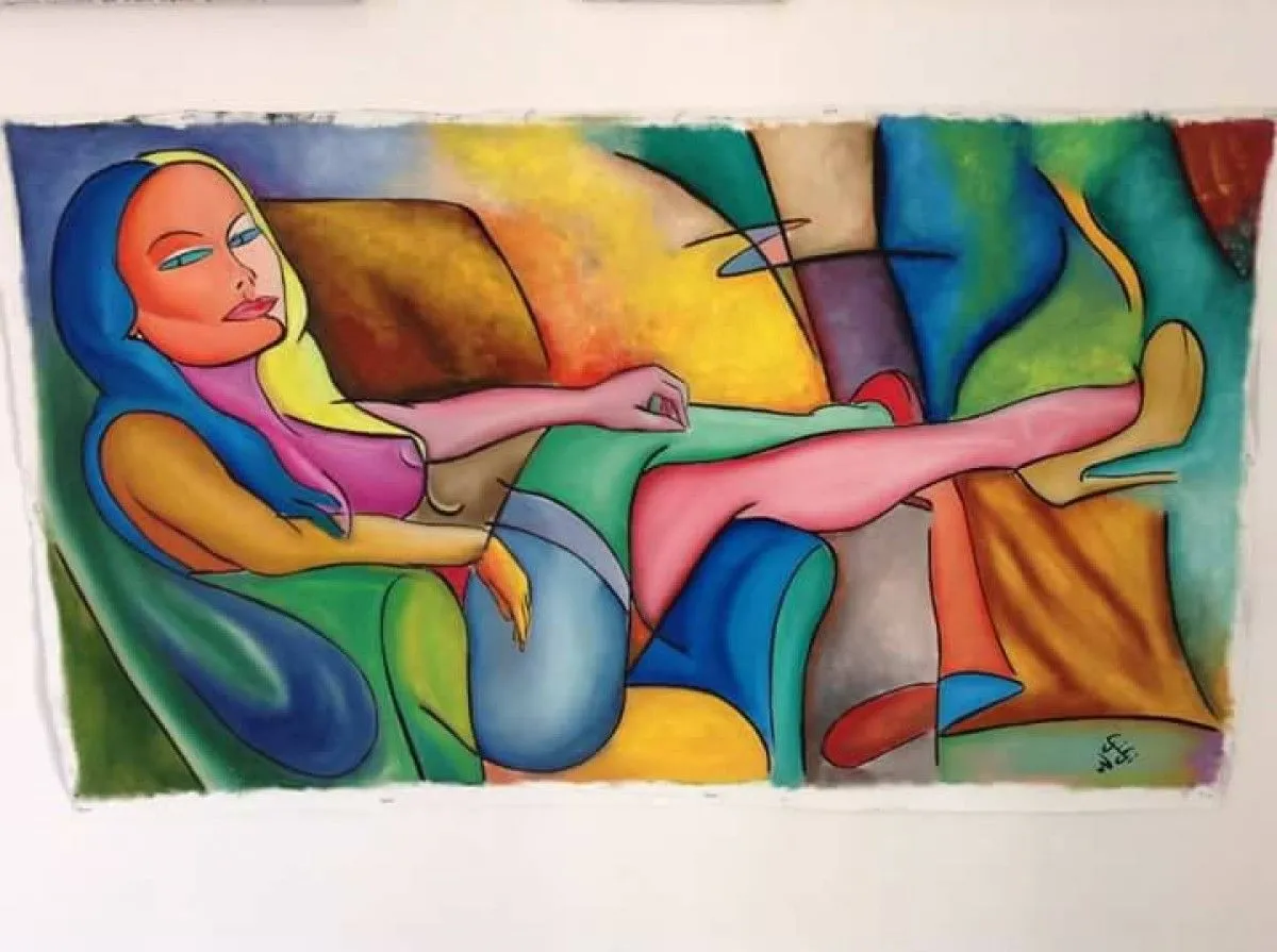 Tiia - lady on the sofa, œuvre de Gerardo La Porta