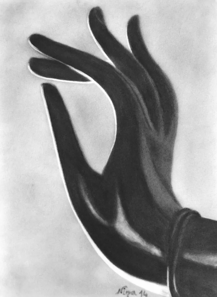 Main de Bouddha, œuvre de Nina (Nadine Pillet)