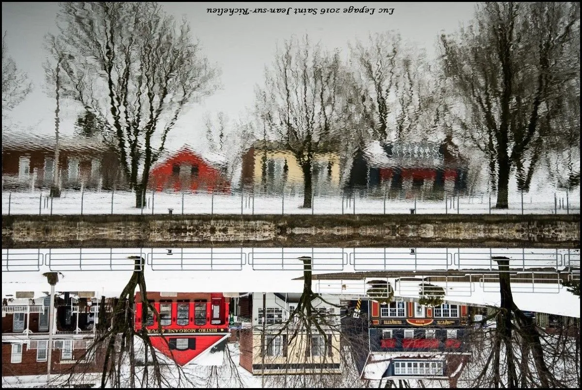 Centre ville de Saint Jean-sur-Richelieu-Inversé-, artwork by Luc Lepage
