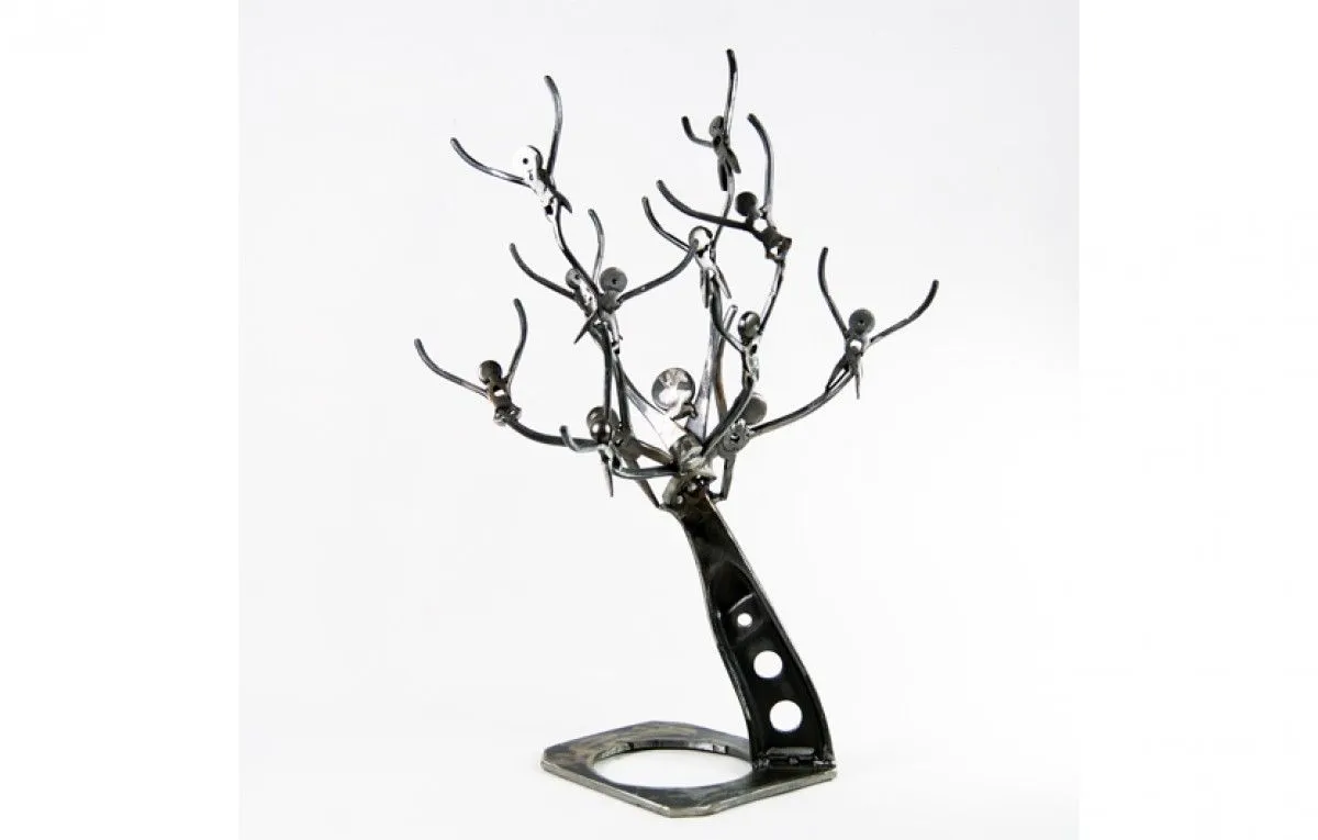 Tree metal art sculpture, œuvre de Dendrinos gIANNIS