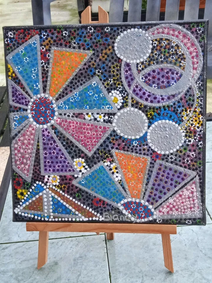 TÛPY, artwork by Brigitte Lambert