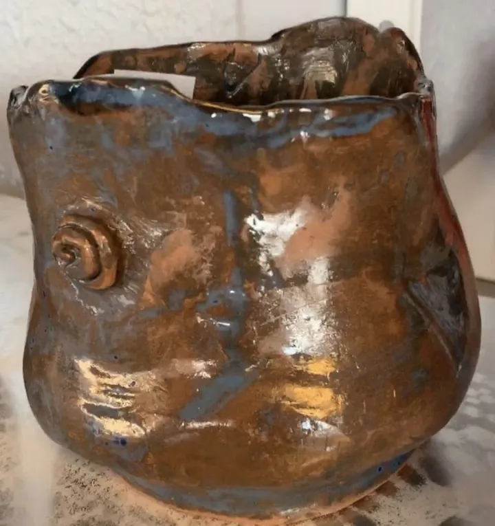 Pot terre de ciel, artwork by Anne Cellier