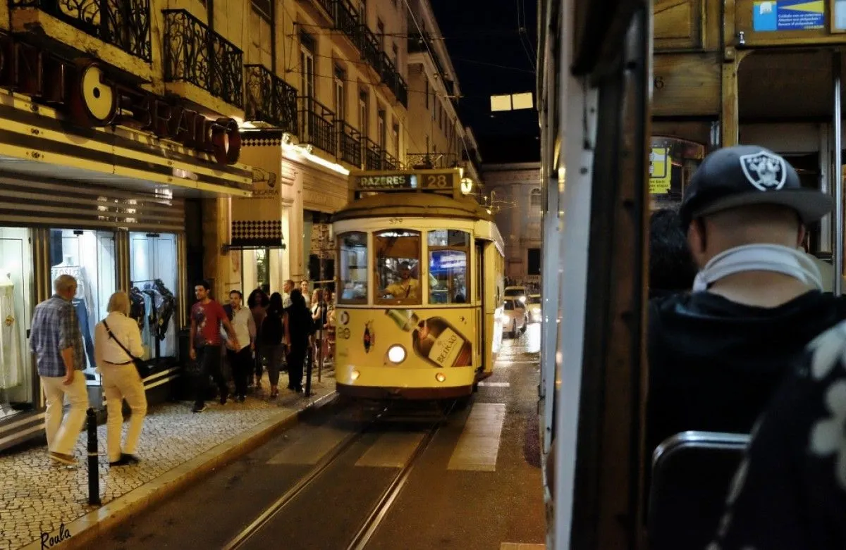 the old metro, œuvre de Roula Silintzi