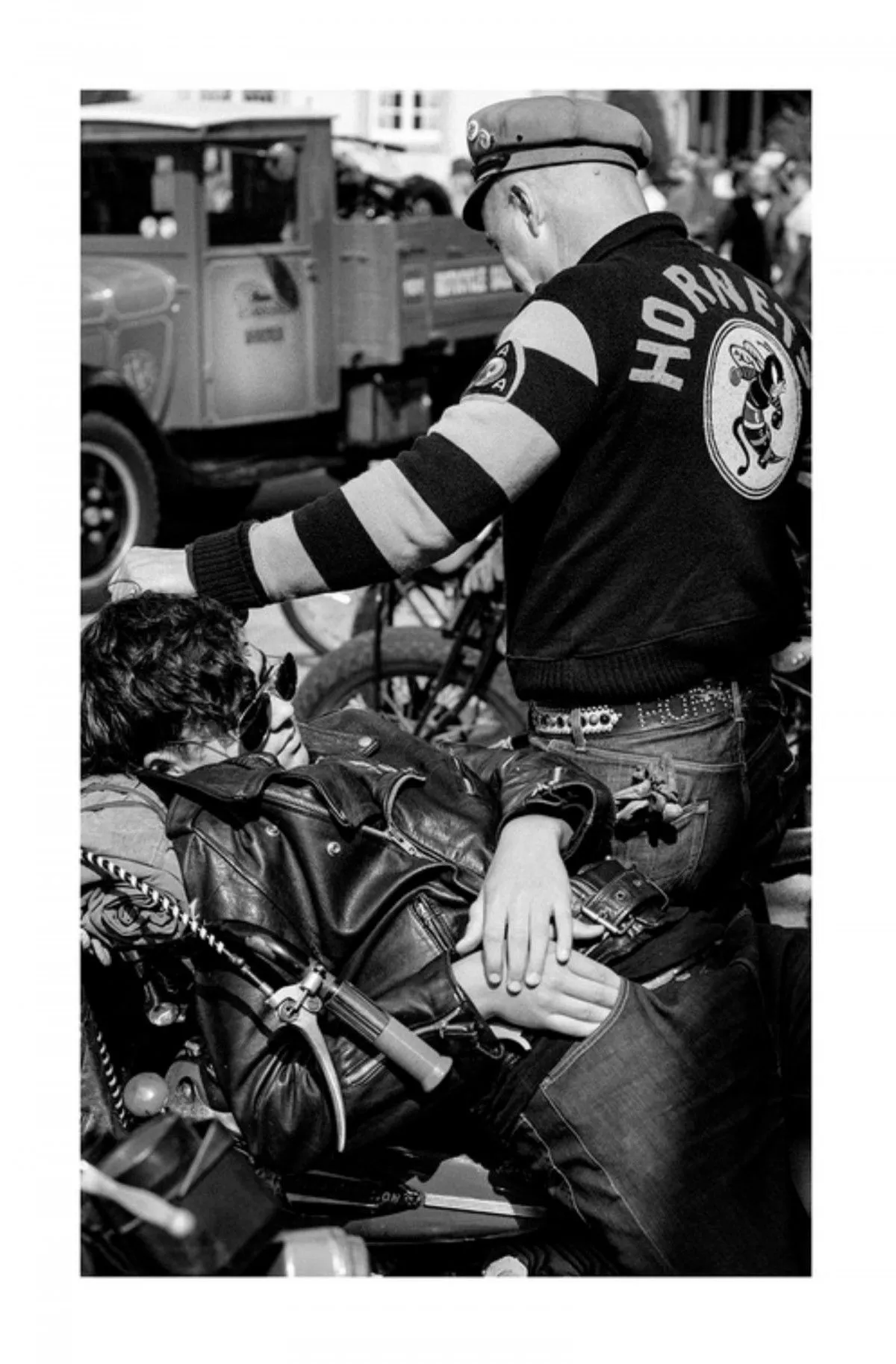Black jacket and Rock'n Roll, artwork by Miguel Duvivier