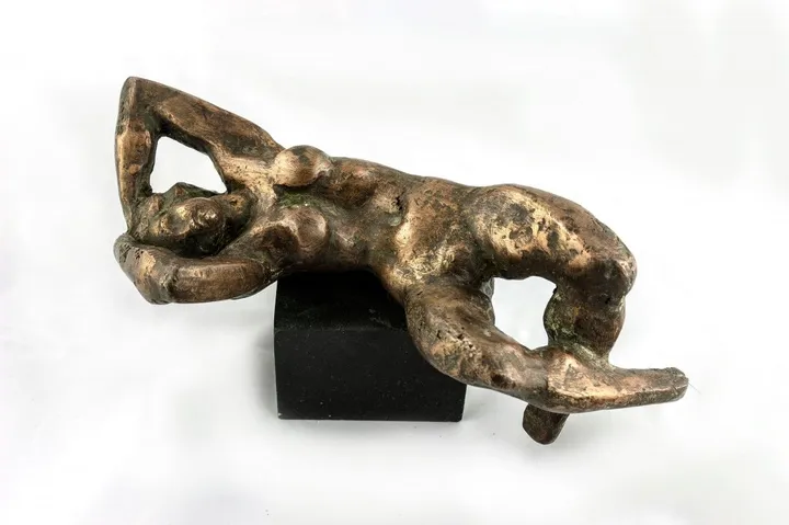 Awakening girl, œuvre de Atelie R