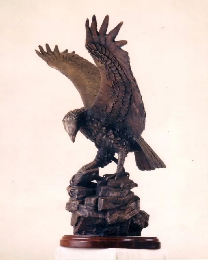 Martial eagle on it's Pray, œuvre de Willem Botha
