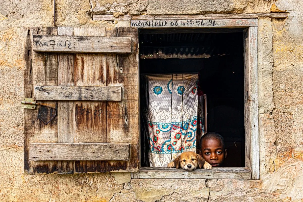 Ma Maison est DIEU, artwork by Christ KIMVIDI