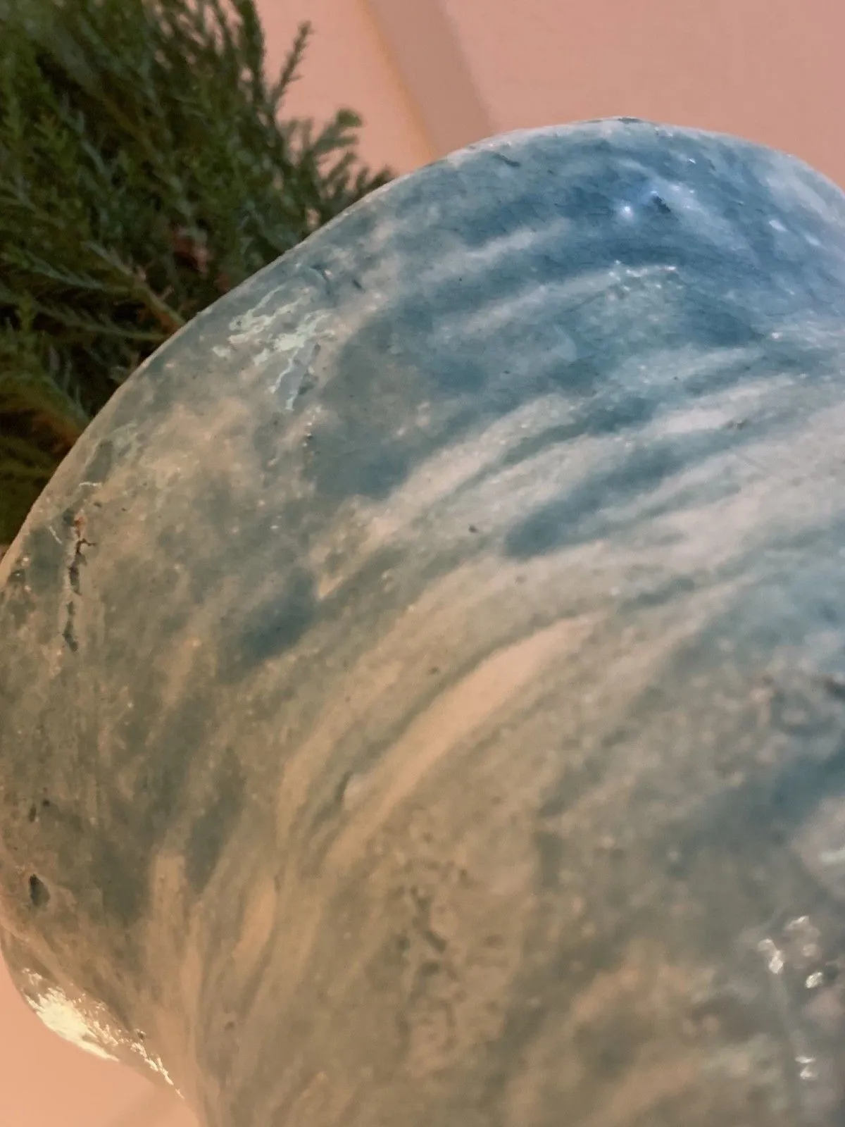 Vase azur, artwork by Anne Cellier