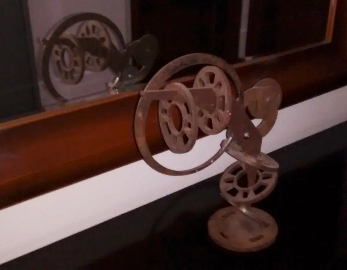 Proyector, œuvre de Carlos Ariza