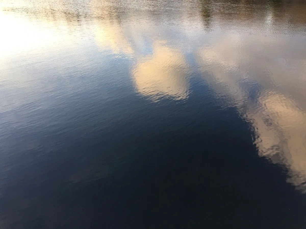 Clouds & water - nuages et eau, artwork by Denise Bloomfield