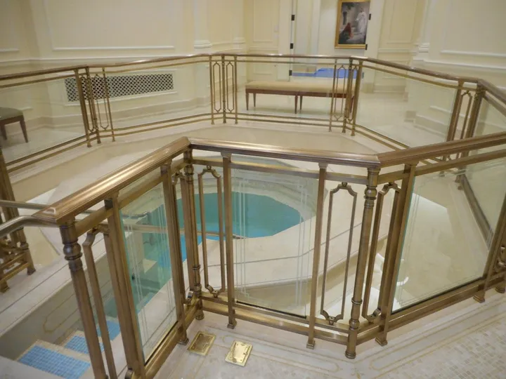 Bronze, artwork by Romain Francès