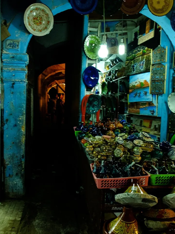 Petite rue., artwork by Charaf El Ghernati