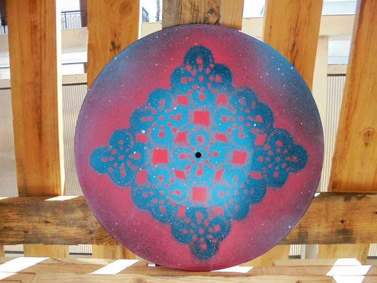 etnnic vinyl cor, artwork by Dimitra Christ