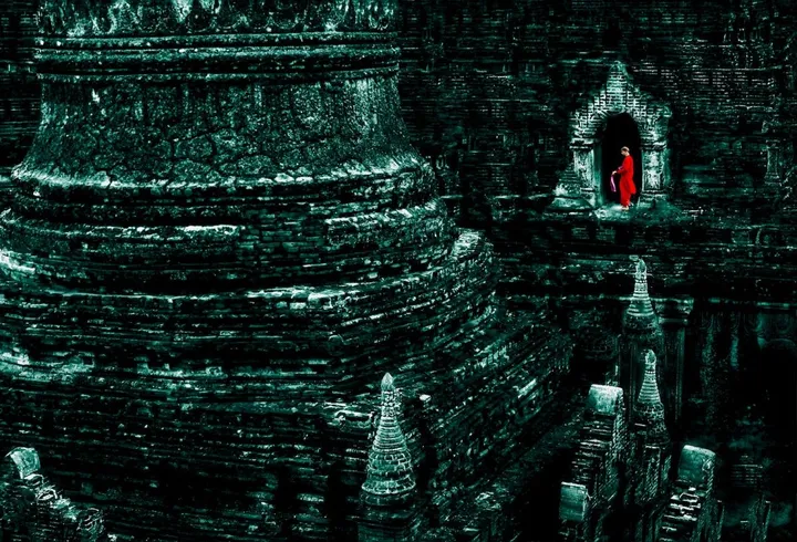 Holy Walls, œuvre de Vincent Liew
