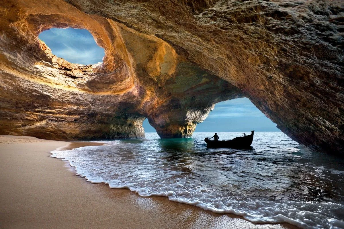Portugal Cave - Limited Edition #1/3 Photography on Paper, œuvre de Art Zamur