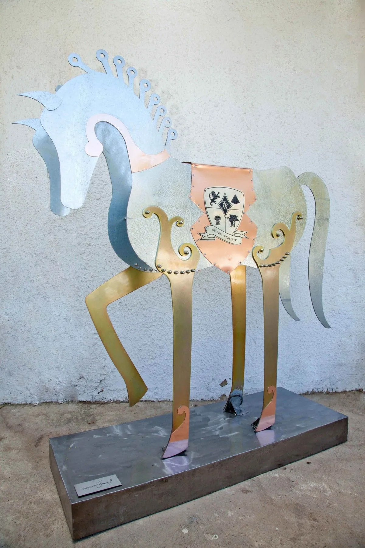 TROJAN HORSE, œuvre de Corlene Furstenberg