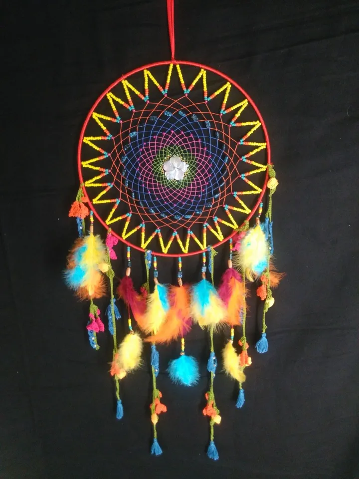 Capteur de rêves "LE BOHÉMIEN", artwork by Martine THOMAS