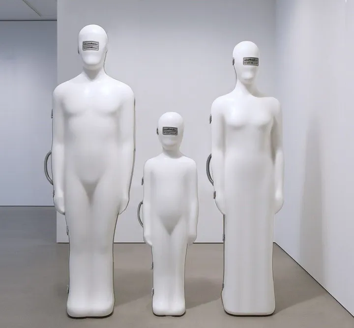 Les étuis à humains - Human cases, artwork by Klaus Guingand