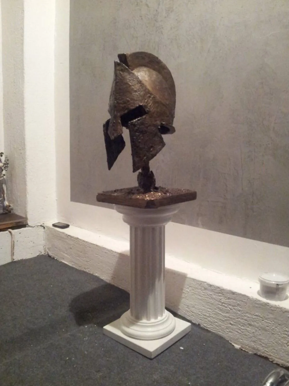 helmet of leonida ''300'', œuvre de Dan-Marian Nedeloiu