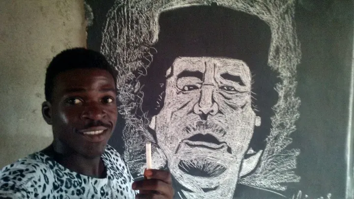 chalk art: leader khadafi, œuvre de Kobe Williams