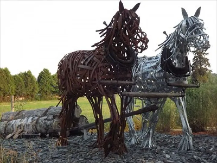 Petit cheval de fer, artwork by Jean-Marc Tétro