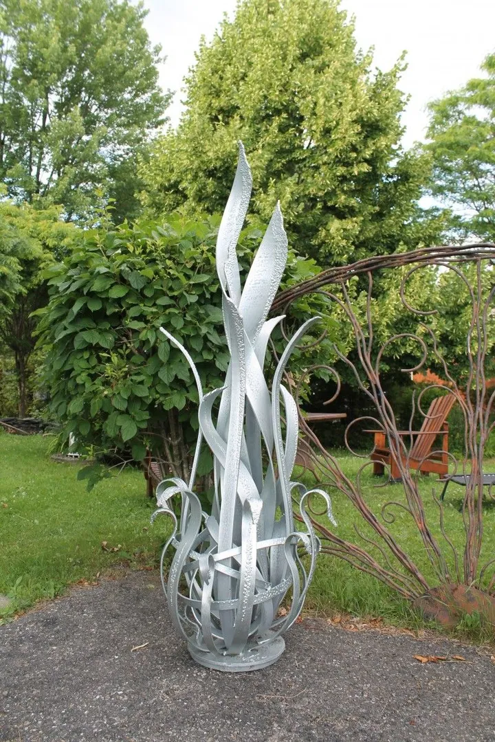 Jeune pousse., artwork by Jean-Marc Tétro