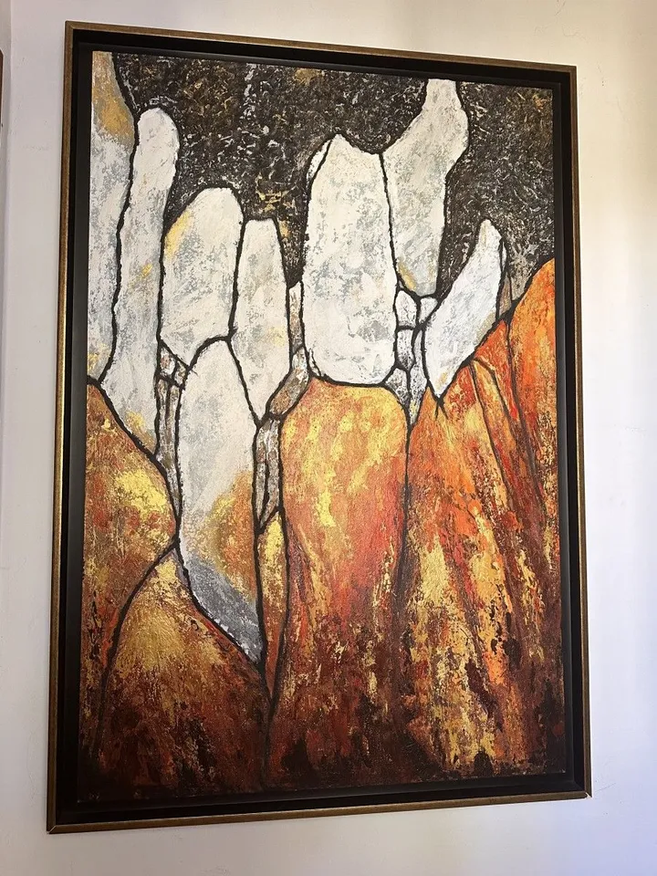 Pierres en flammes, œuvre de Mouna Lahsoune