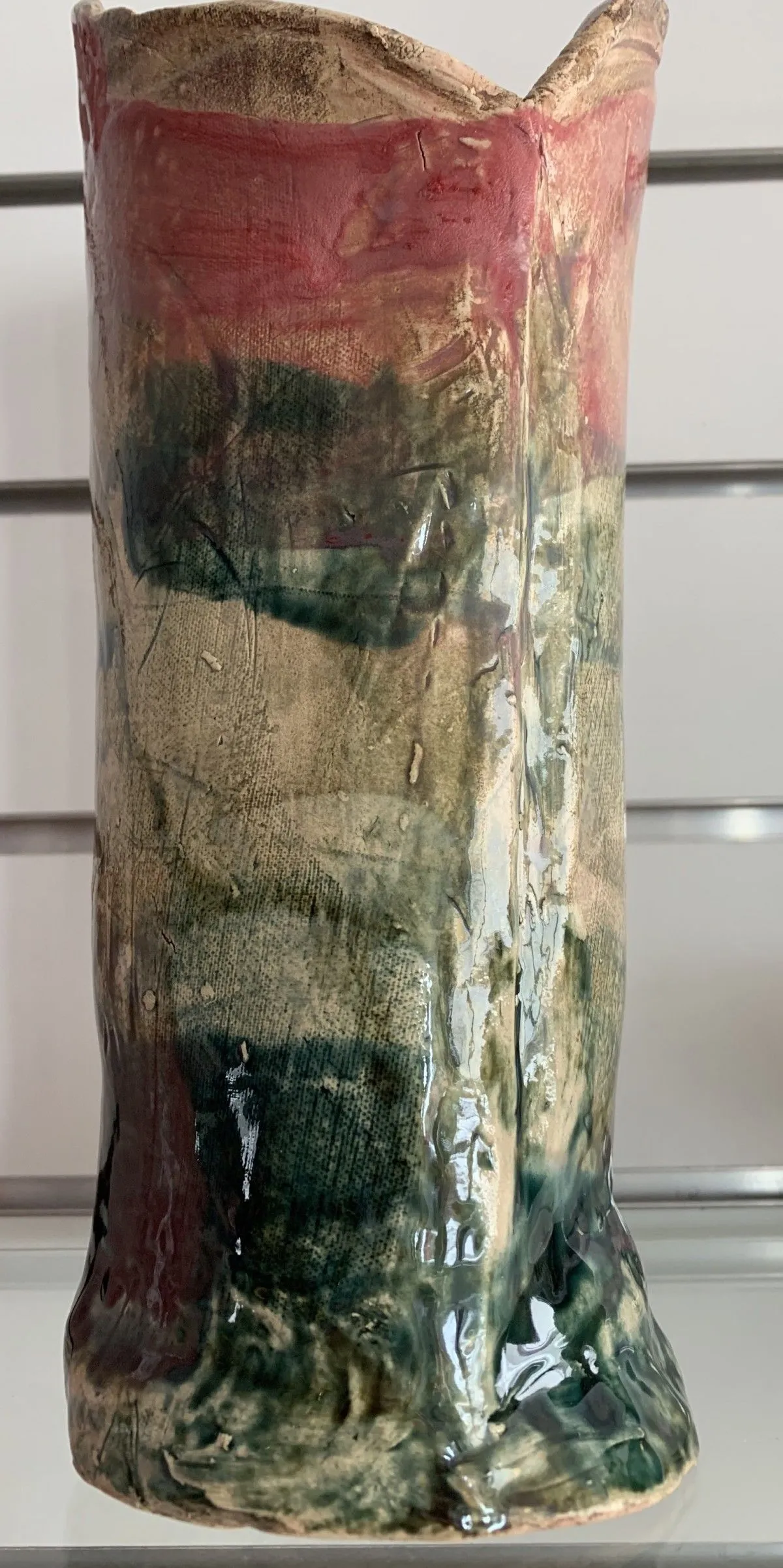 Vase éclipse multicolore, artwork by Anne Cellier