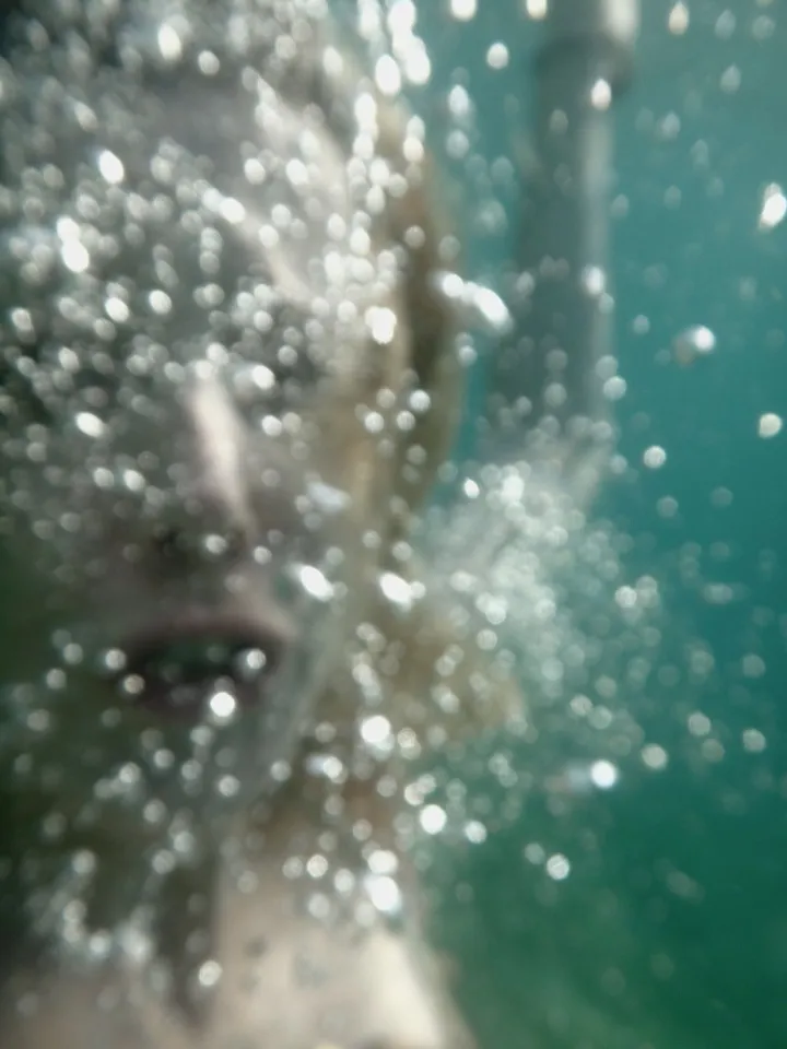 drowning by numbers, œuvre de Ioana Anagnos
