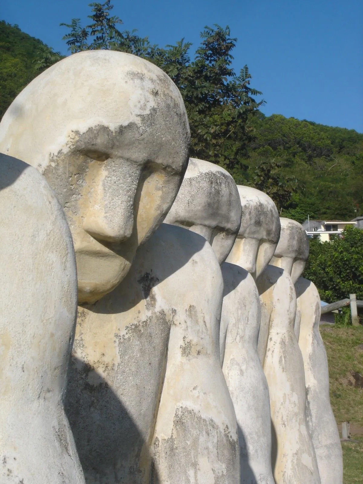 Memorial Cap 110, œuvre de laurent valere