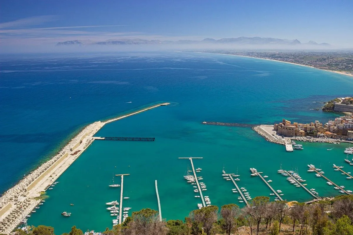 Castellamarre del Golfo, artwork by Dancho Atanasov