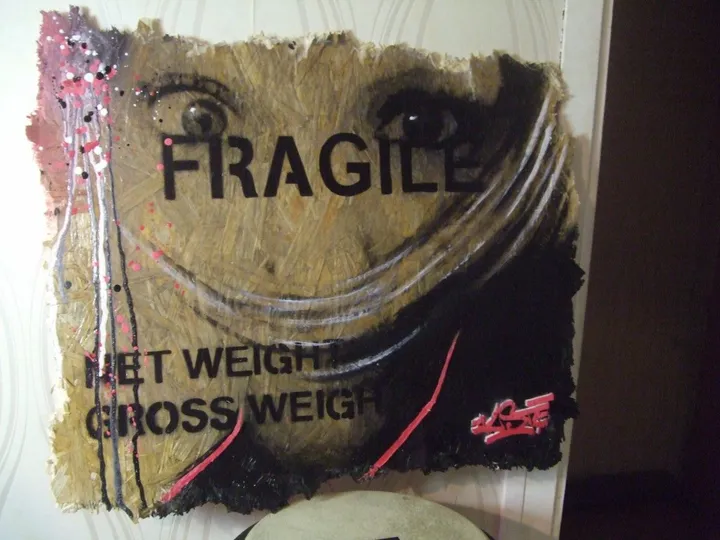 Fragile, œuvre de iksté art'