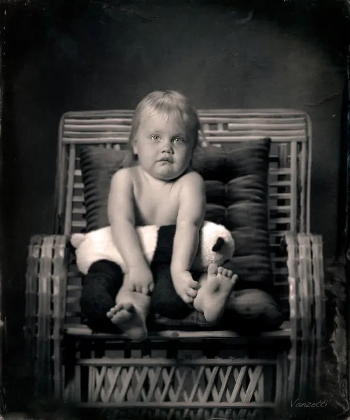 The little world, artwork by Alex Vanzetti