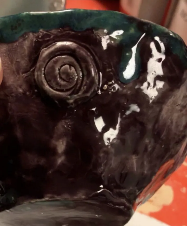 Pot fétiche, œuvre de Anne Cellier