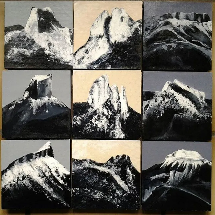 Montagnes, artwork by Helene Cipra