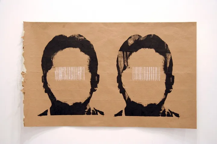 "BUY ONE GET ONE FREE", œuvre de Radu Buriac