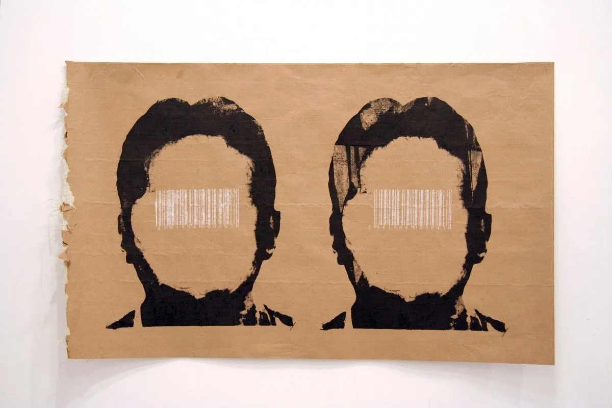 "BUY ONE GET ONE FREE", œuvre de Radu Buriac