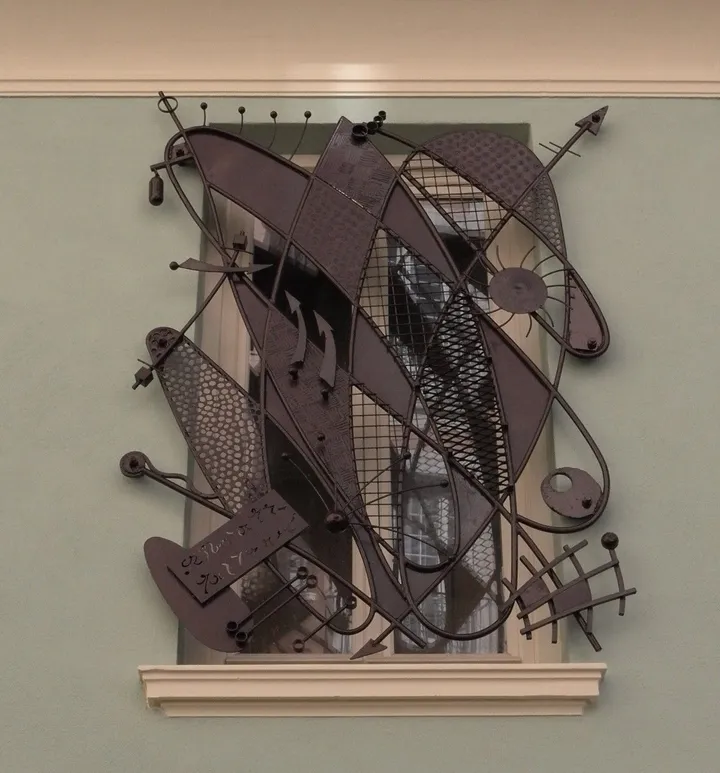 Grille de fenêtre, œuvre de Gérard ELI