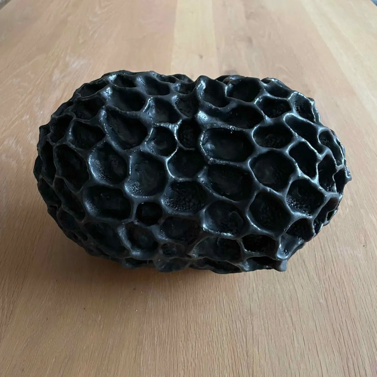 Aérolithe 1, artwork by Anne-Sophie Boulogne