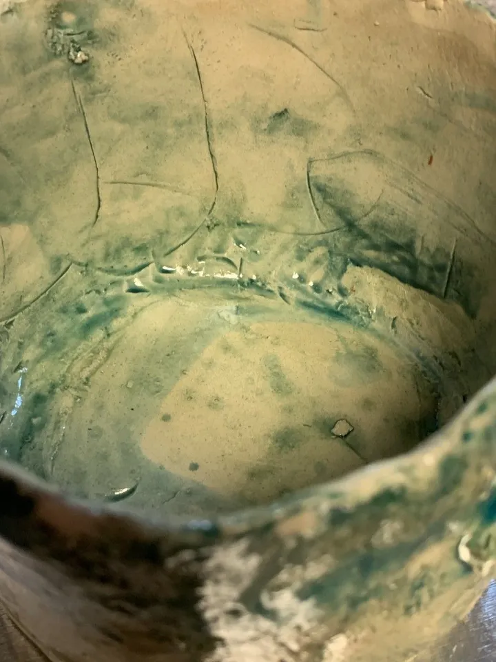 Pot vert d’eau, artwork by Anne Cellier