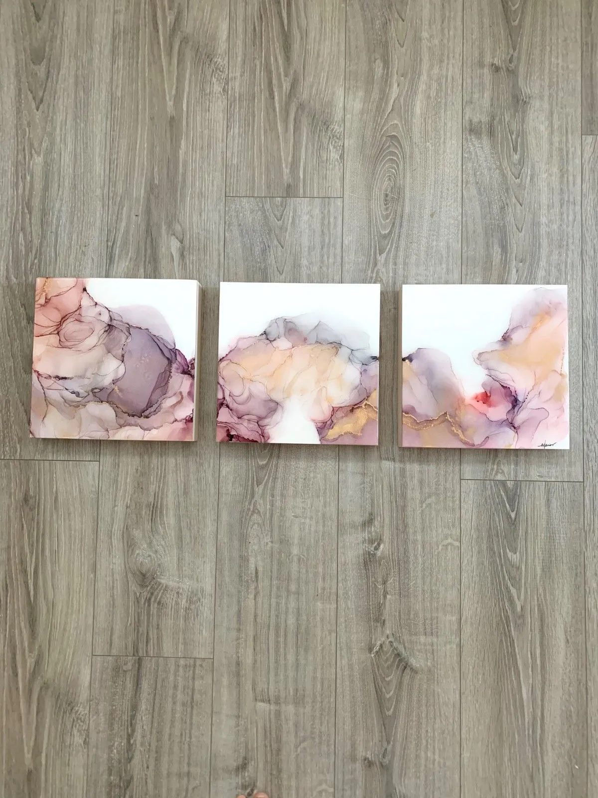 * Sur mesure * J O S E E, œuvre de Marie-Eve Soucy
