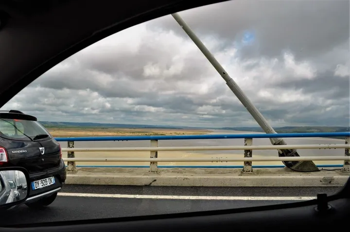 Pont de Normandie, œuvre de Julien Nalia