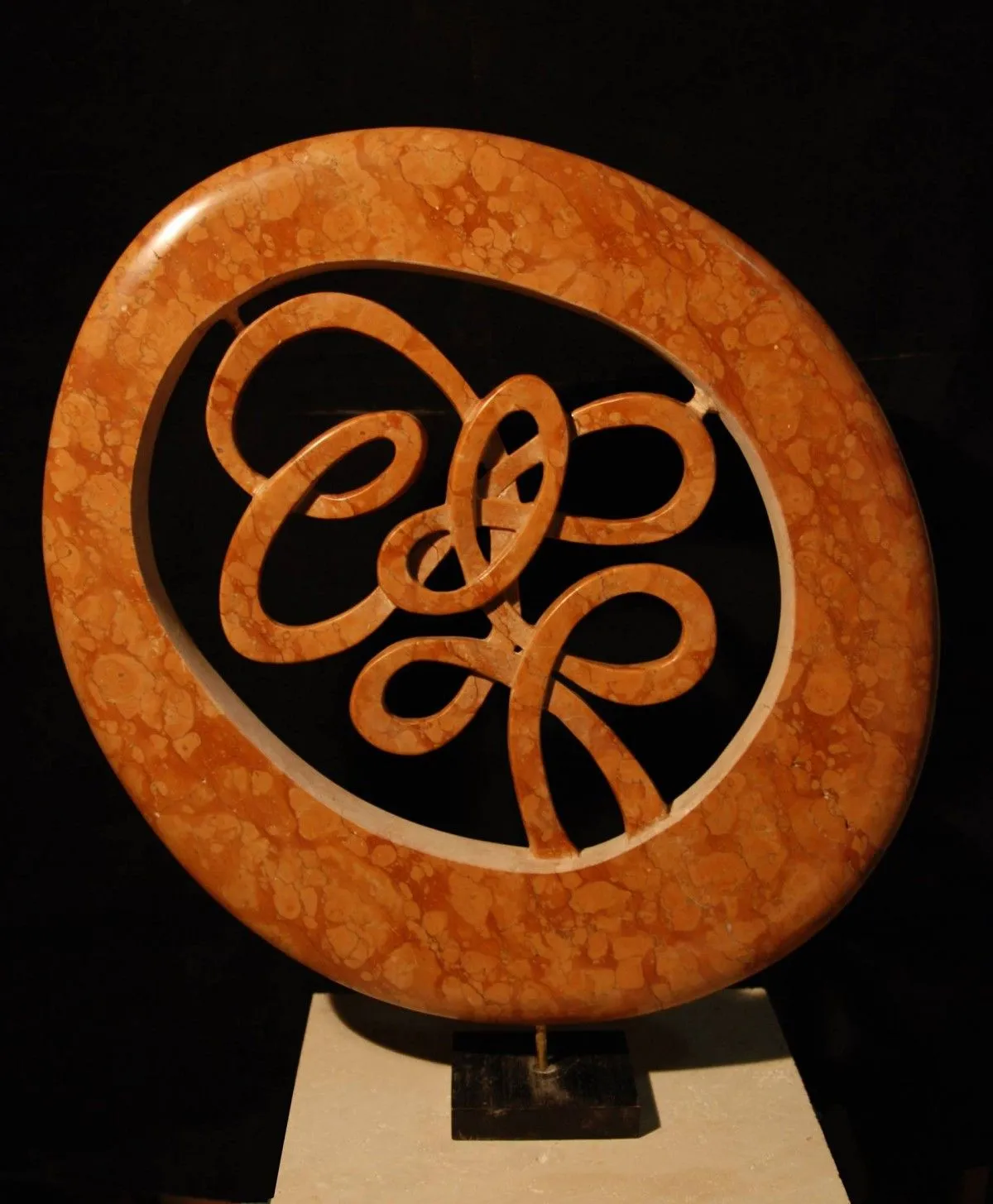 Emerging form 2, œuvre de Andrej Mitevski
