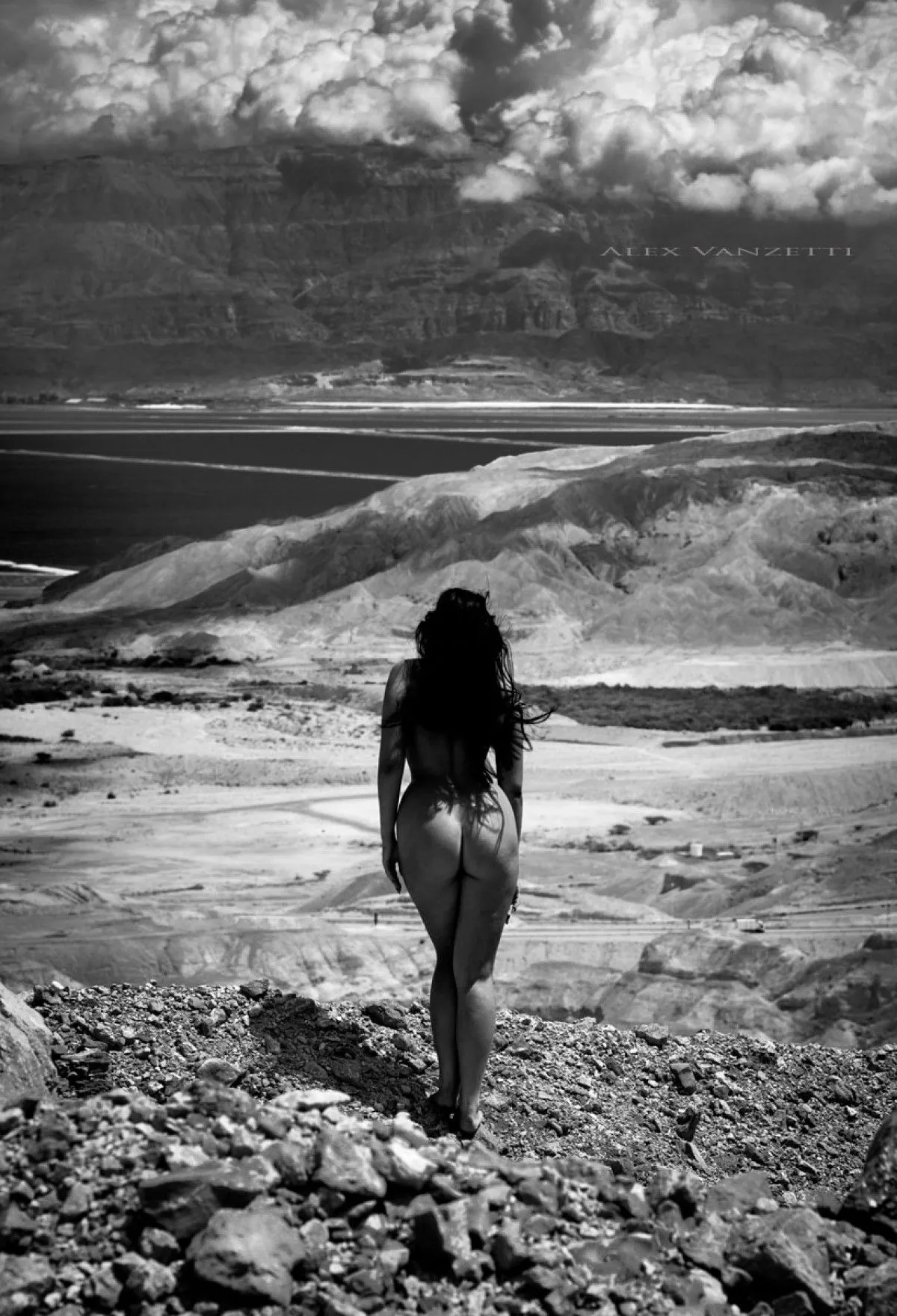 Dead Sea with Sodom mountain view, œuvre de Alex Vanzetti